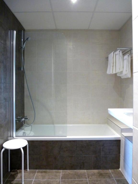 Hyp'Hotel Saint-Marcellin  Luaran gambar